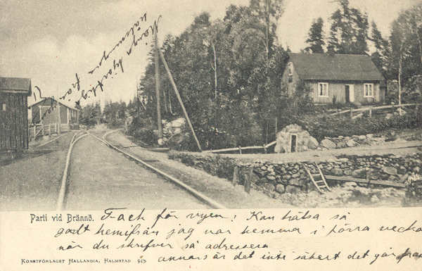 Historiskt vykort från omkring 1905: Järnvägspartiet vid Brännö, Brännögård
